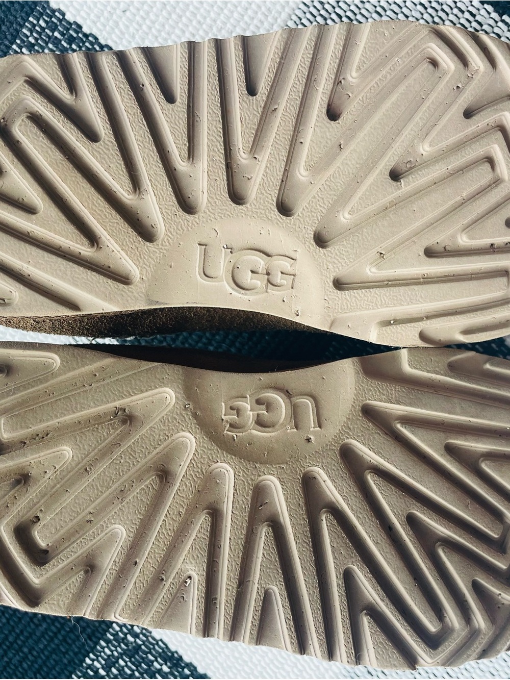 UGG Chestnut Suede Shearling-Lined Youth Slip-On Slippers- Tasman - Picture 4 of 7
